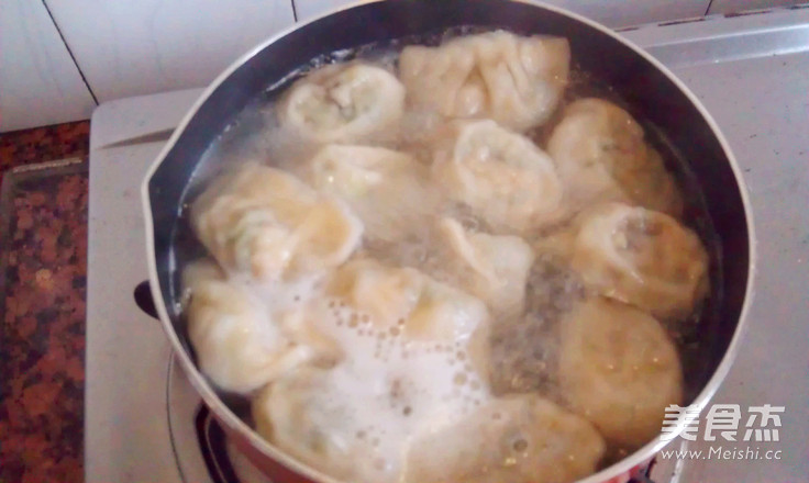 Cloud Ear Eggs and Meat Dumplings recipe