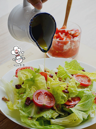 Salad with Tomato Salsa