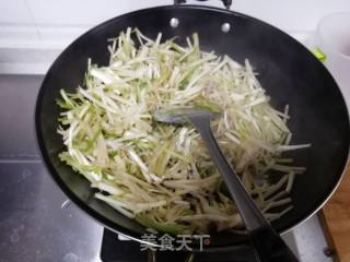 Stir-fried Cress with Shredded Pork recipe