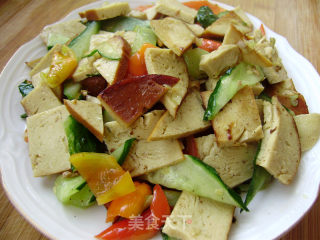 Home Cooking-fried Melon Slices with Vegetarian Chicken and Pepper recipe