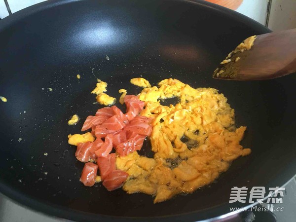 Fried Rice with Yuqian Salmon Egg recipe