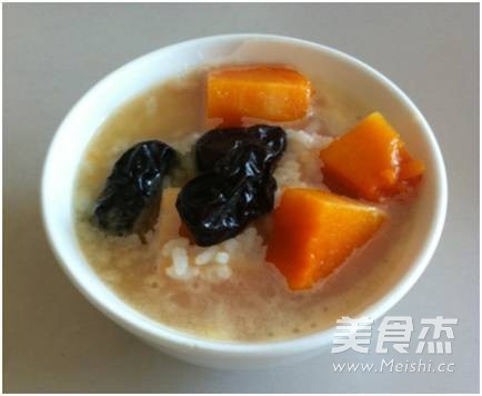 Pumpkin Soy Milk Congee with Red Dates recipe