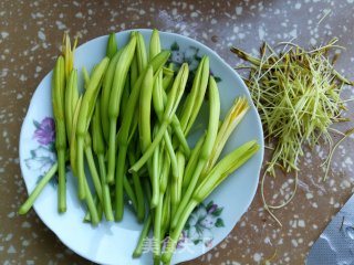 Fresh Daylily Stir-fry recipe