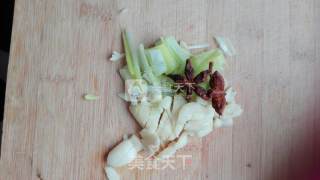 Stewed Little Stupid Chicken Corn in Casserole recipe