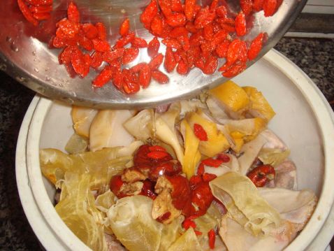 Fish Maw and Conch Stew Soup recipe