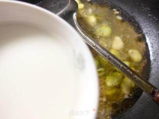 Pickled Mustard Pork and Broad Bean Soup recipe