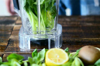 Komatsu Vegetables Kiwi Juice that is Not Simple recipe