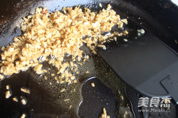 Fried Crab in Typhoon Shelter recipe