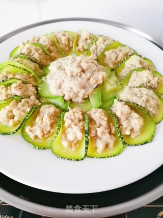 Zucchini Stuffed with Meat recipe