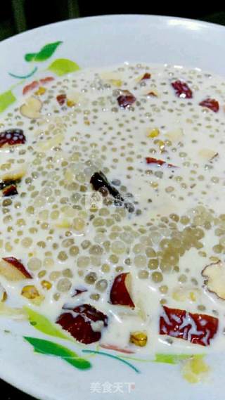 Walnut Red Date Sago Sauce recipe