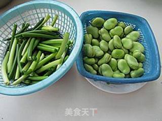 Roasted Broad Bean Rice with Garlic Stalks recipe