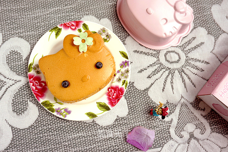 Hello Kitty Blueberry Chiffon Cake recipe