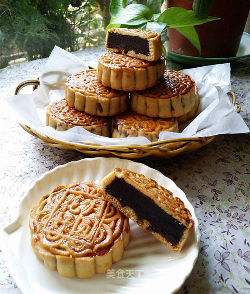 #新良第一节婚纱大赛# Cantonese-style Bean Paste Moon Cakes recipe