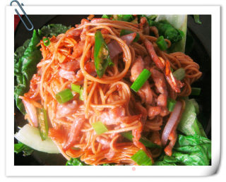 Simple and Delicious - Fried Noodles with Shredded Pork in Oyster Sauce recipe