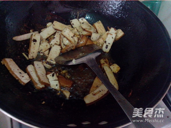 Celery Stir-fried Tofu recipe