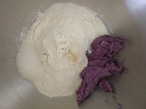 Purple Potato and Taro Mashed Bread recipe