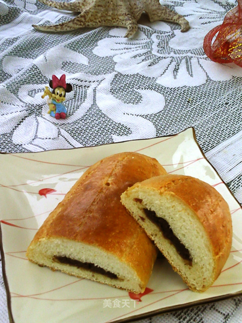 Jujube, Bean Paste and Fresh Milk Bread recipe
