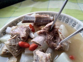 Stewed Lamb Chops with White Radish recipe