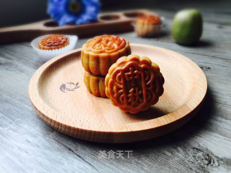 Reunion Moon Cakes recipe