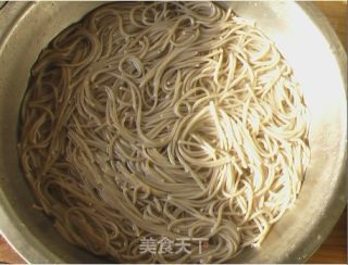 Tartary Buckwheat Noodles with Green Pepper and Oyster Sauce recipe