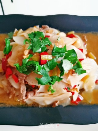 Stir-fried Beef with White Radish recipe