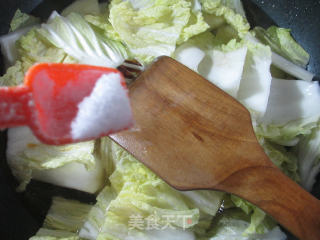 Potatoes and Chinese Cabbage Wide Noodles recipe