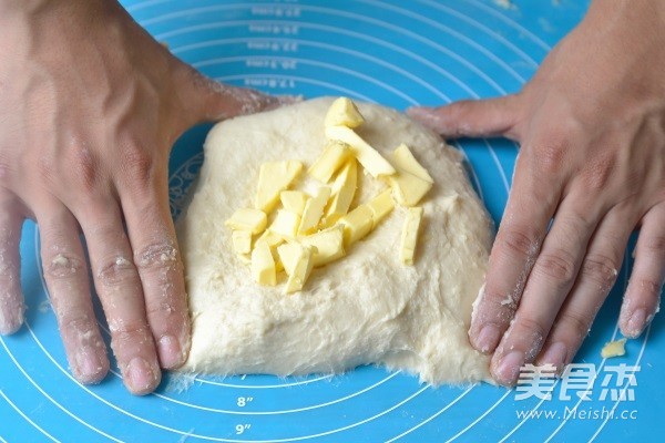 Making Bread-kneading Dough recipe