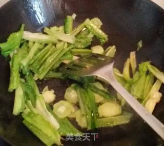 Stir-fried Lettuce with Garlic recipe