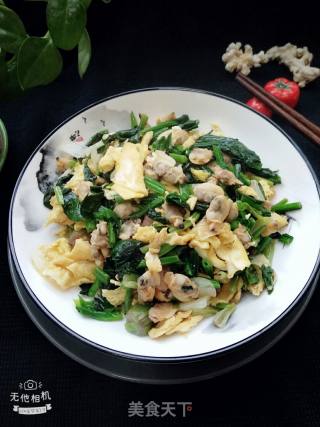 Scrambled Eggs with Spinach and Clams recipe