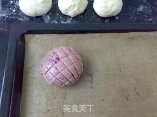 Purple Sweet Potato Pineapple Bun recipe