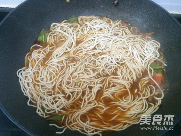 Tomato Beef Braised Noodles recipe