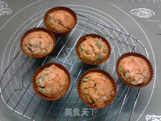 Roasted Sesame Instant Noodle Muffin recipe