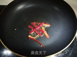 Stir-fried Lotus Root with Leek Flower recipe