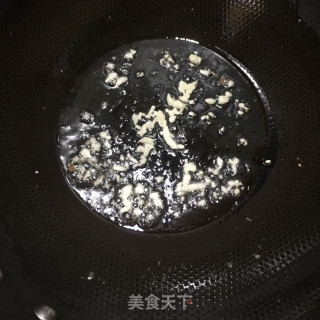 Stir-fried Pork with Garlic recipe