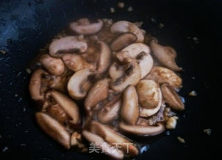 Stir-fried Cabbage with Mushrooms in Chicken Sauce recipe