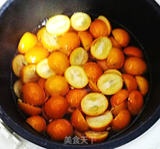 Small Remedy for Relieving Cough and Resolving Phlegm-kumquat Lemon Ointment recipe