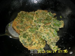 Scrambled Eggs with Toon Sprouts recipe