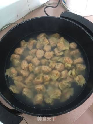 Homemade Wonton Cooked in Water Melon recipe