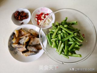 Stir-fried String Beans with Cured Fish recipe