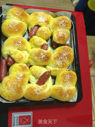 Taiwanese Sausage Bread recipe