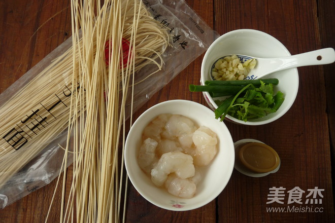 Fresh Shrimp Noodles recipe