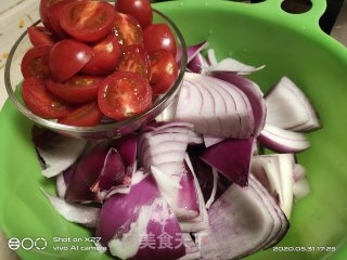 Stewed Beef Brisket with Cherry Tomatoes recipe