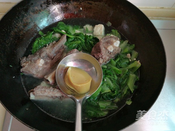 Pork Choy Frozen Tofu Pork Rib Soup recipe