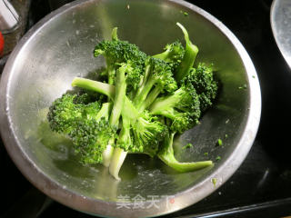 Broccoli Salad recipe