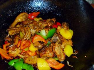 [hunan Cuisine] Stir-fried Three Yellow Chicken recipe