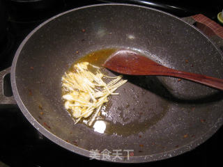 Stir-fried Garlic Leaves with Mustard Bacon recipe