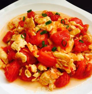Scrambled Eggs with Tomatoes recipe