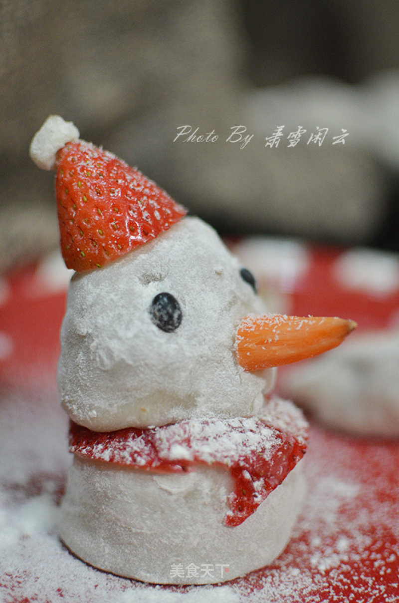 Snowman Strawberry Daifuku recipe