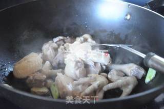 Hazel Mushroom and Three Yellow Chicken Soup recipe