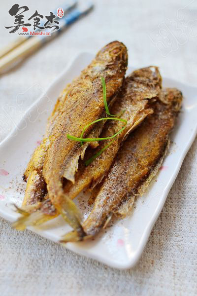 Salt and Pepper Small Yellow Croaker recipe